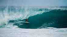 Le Teahupoʻo chilien, présentant la plus grosse vague d'Amérique du Sud.